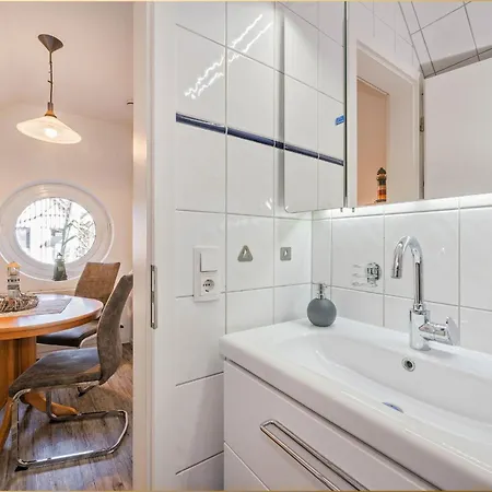 Seeblick Leuchtturm Апартаменты Козеров